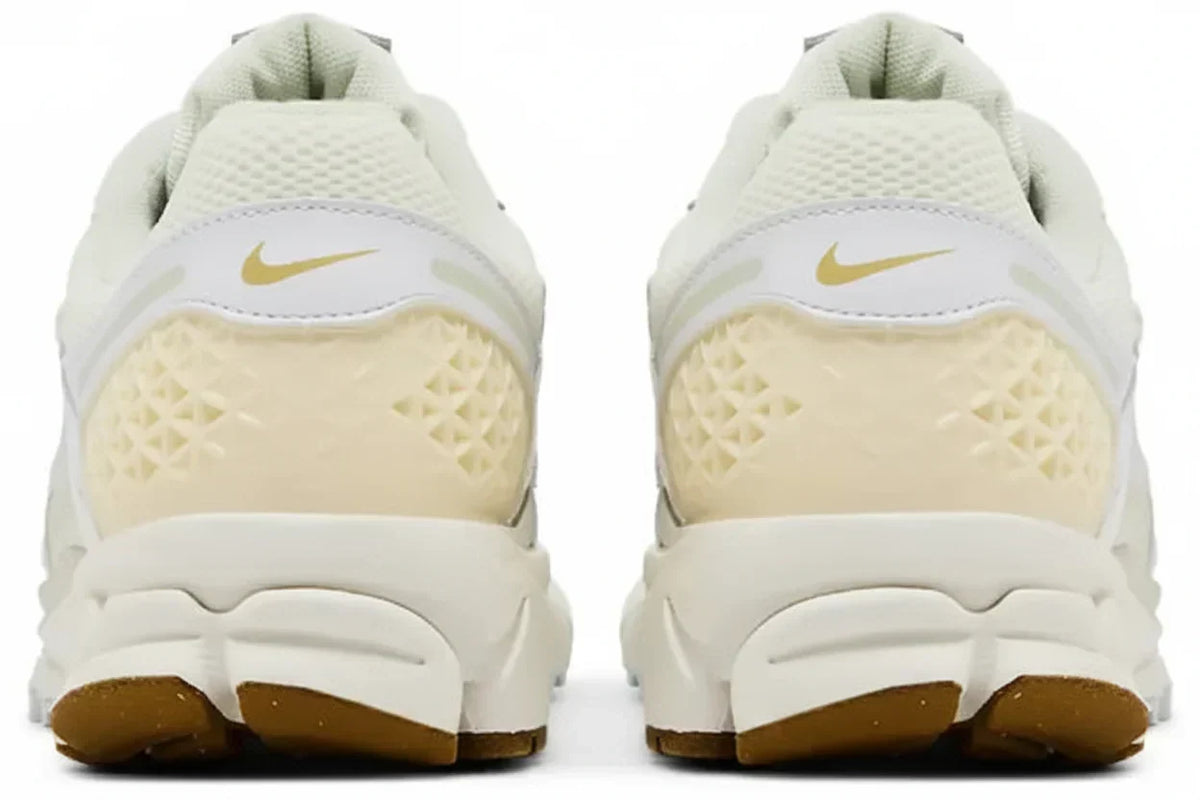 Wmns Air Zoom Vomero 5 'Sail Buff Gold'