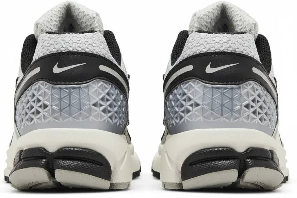 Wmns Air Zoom Vomero 5 'Photon Dust Black'