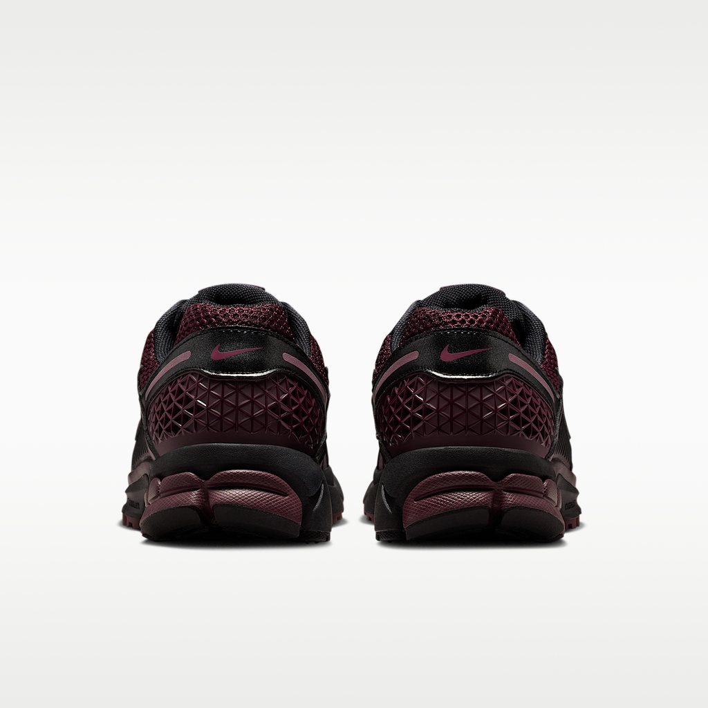 Zoom Vomero 5 Black / Burgundy Crush