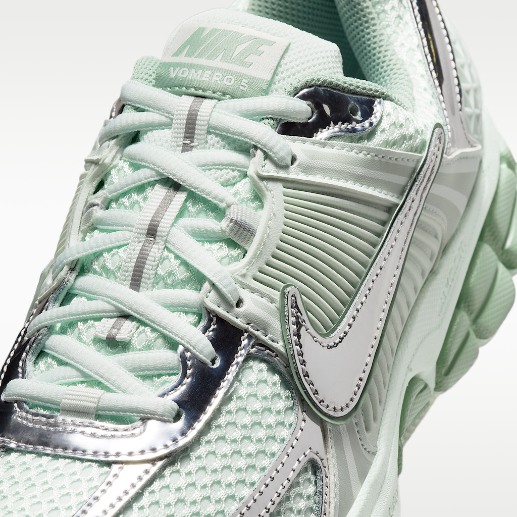 Zoom Vomero 5 Barely Green